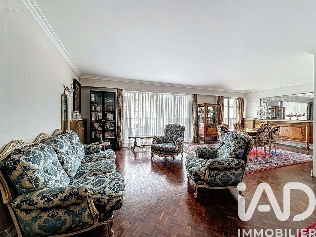 Photo 2 - Appartement à VERSAILLES