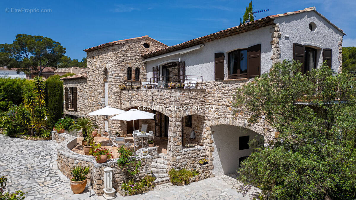 Maison à SAINT-RAPHAEL