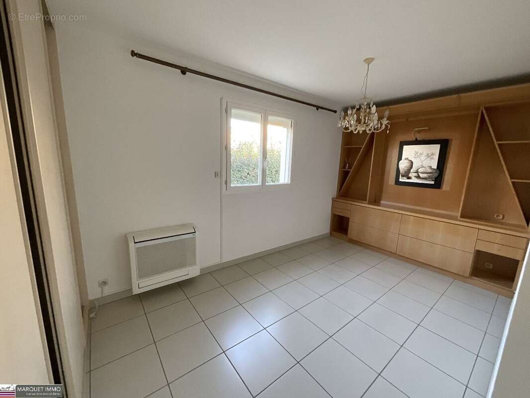 Maison à LIGNAN-SUR-ORB