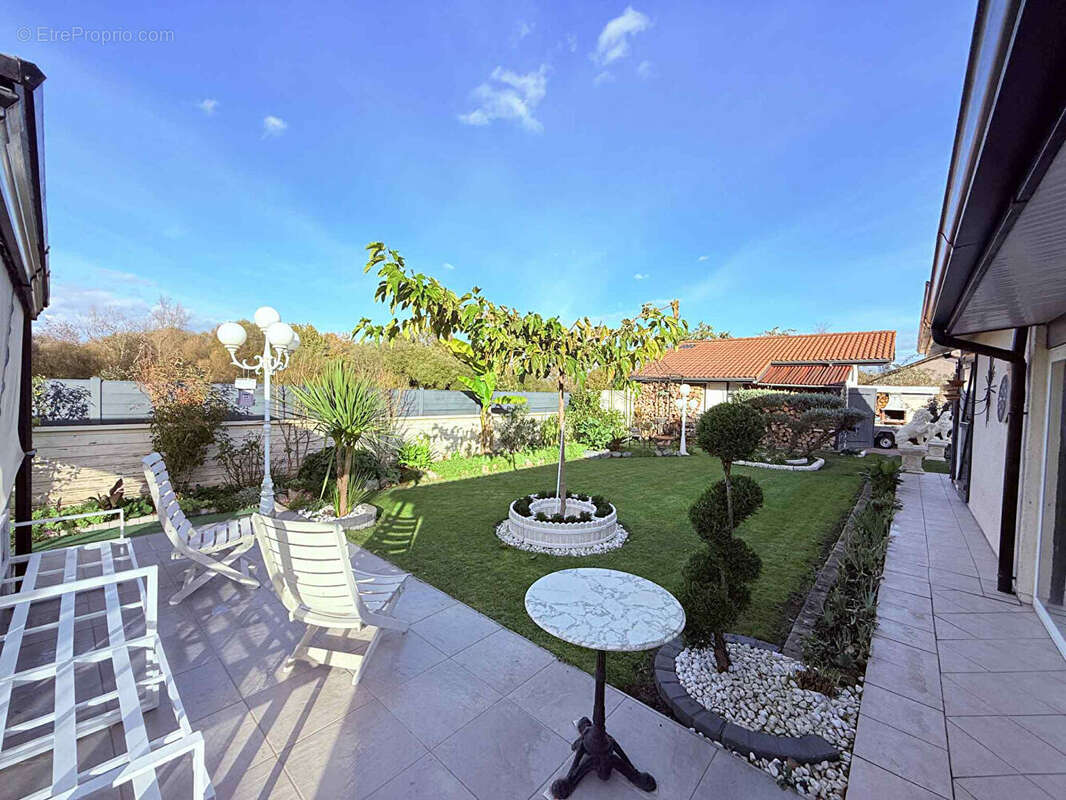 Maison à SAINT-LOUBES