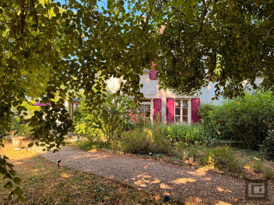 LE JARDIN DU TULIPIER- Une maison Bourguignonne & son jardin bucolique - photo 15
