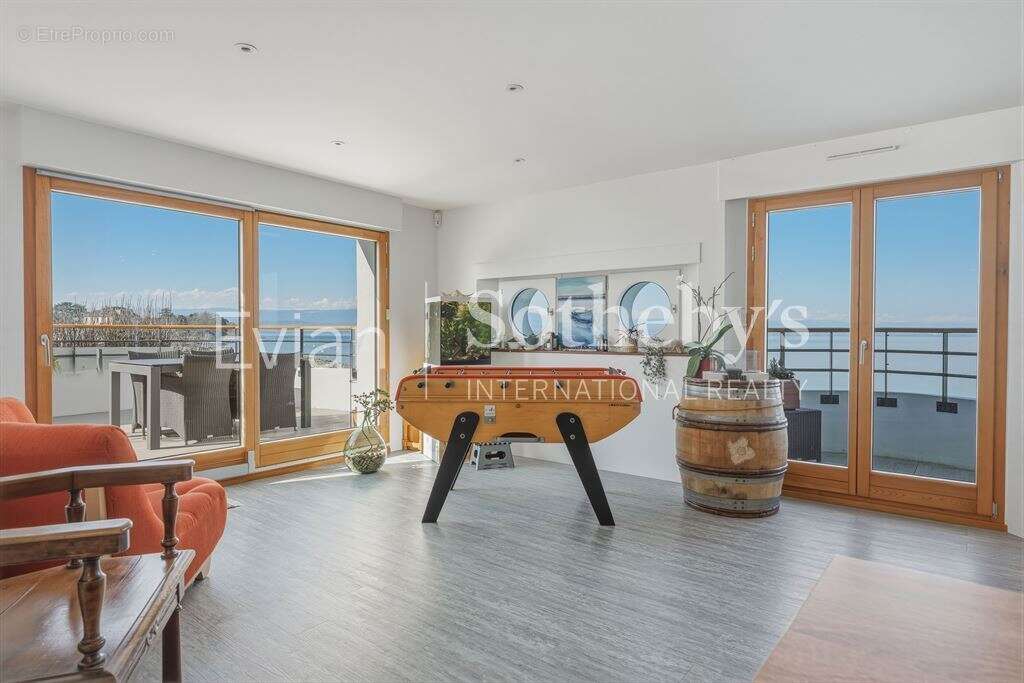 Appartement à EVIAN-LES-BAINS