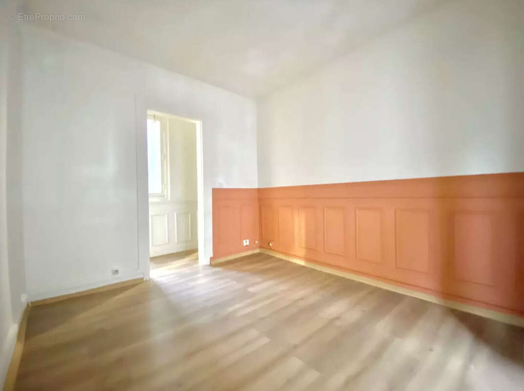 Appartement à PARIS-12E