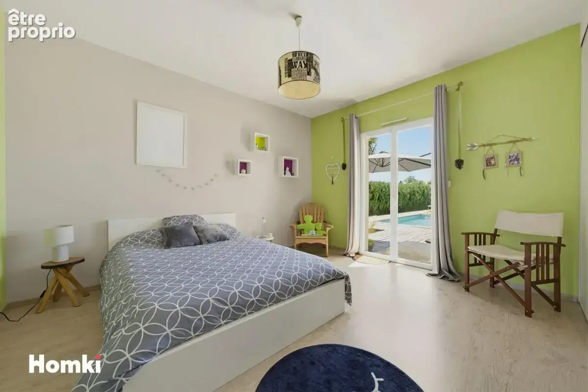 Maison/Villa T6 de 169 m² à Sainte-Eulalie 33560 - photo 5