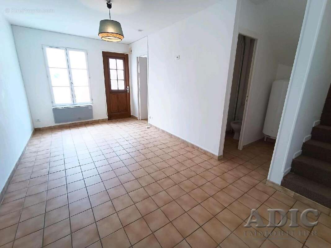 Maison 60 m² à Le Plessis-Belleville  - photo 3
