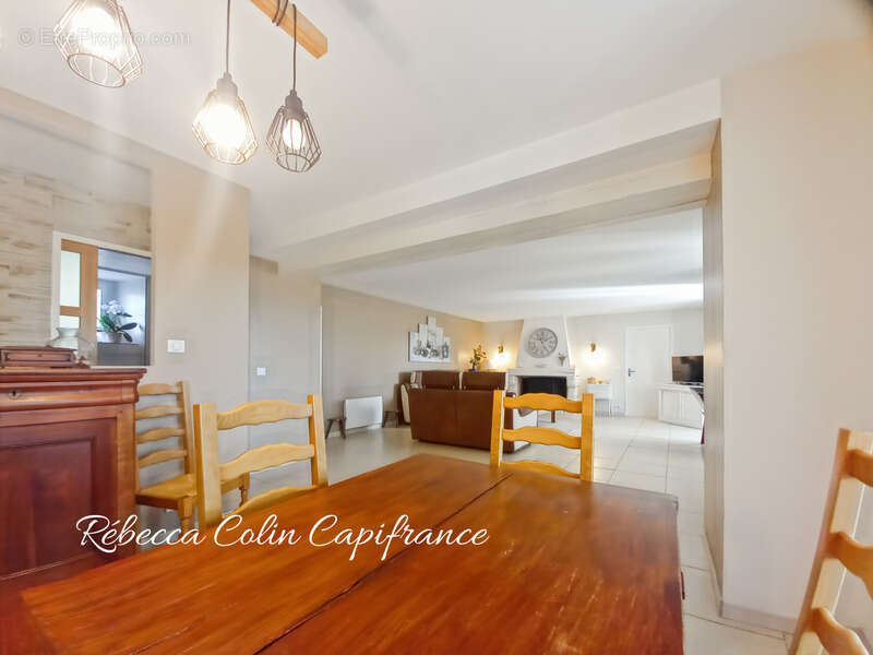 Maison à SAINT-CREPIN-D'AUBEROCHE