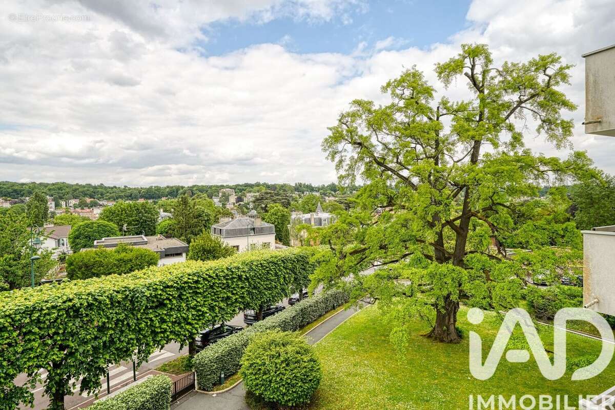Photo 2 - Appartement à VILLE-D'AVRAY