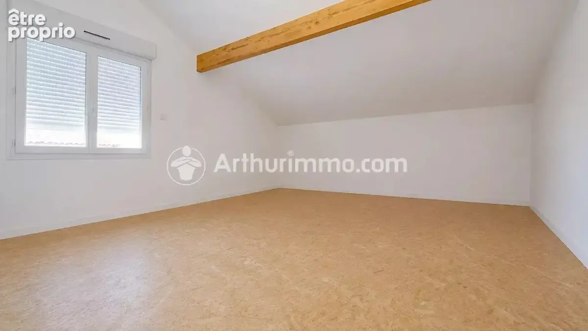 Plain-pied avec piscine - 4 ch 125 m² - photo 19