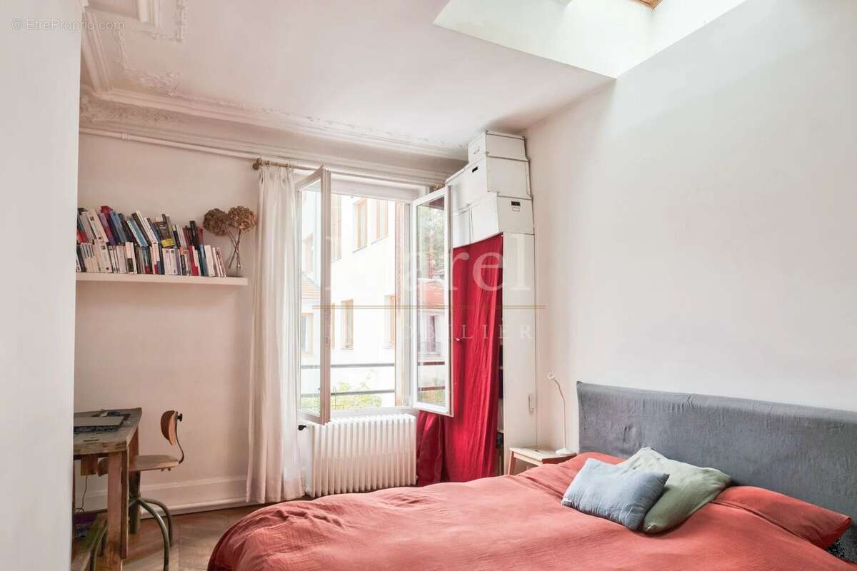 Appartement à PARIS-20E
