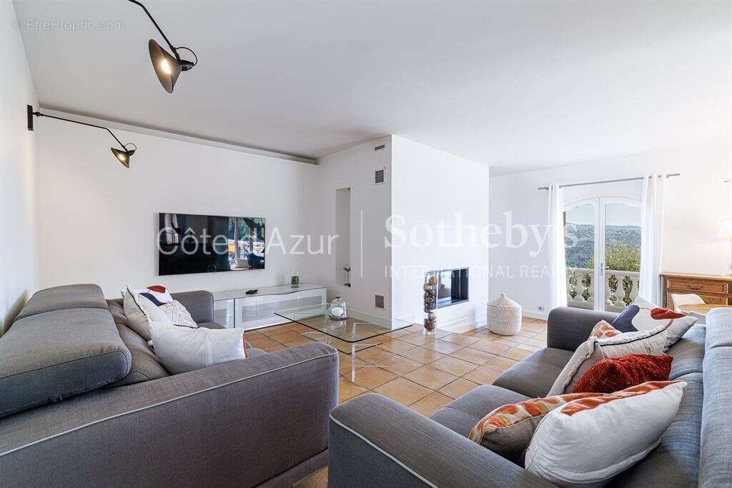 Gattières villa provençale avec vue panoramique, piscine et oliveraie proche Nice - photo 6