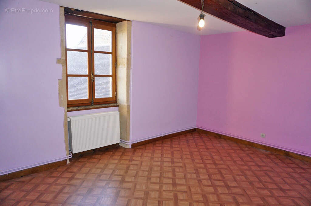 Maison à PARAY-LE-MONIAL