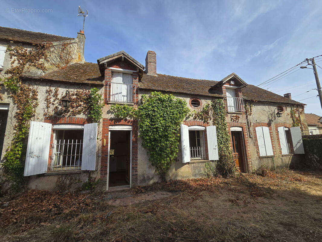 Maison à THENISY