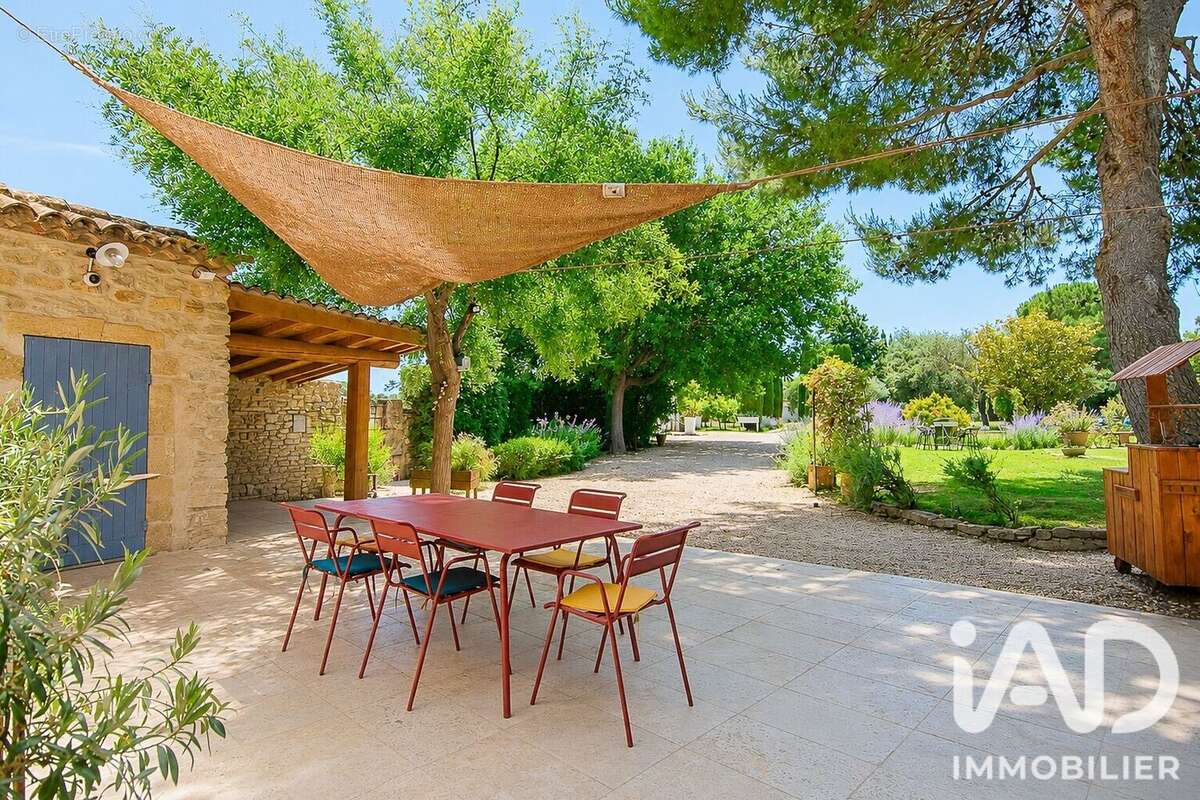 Photo 2 - Maison à LANCON-PROVENCE