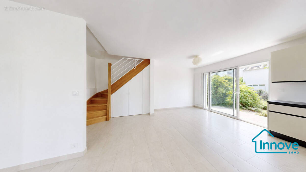 Maison 80 m² à Velizy-Villacoublay  - photo 5