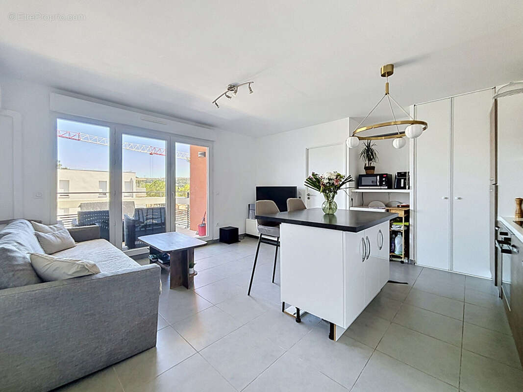 Appartement à VITROLLES