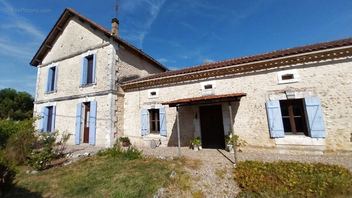 Maison à RAZAC-SUR-L'ISLE