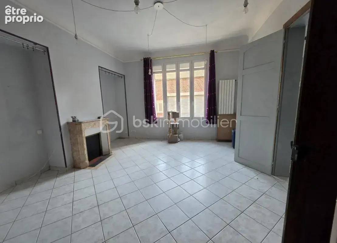 Maison de caractère, 7 chambres avec jardin et stationnement… en plein centre de saint-quentin ! - photo 8
