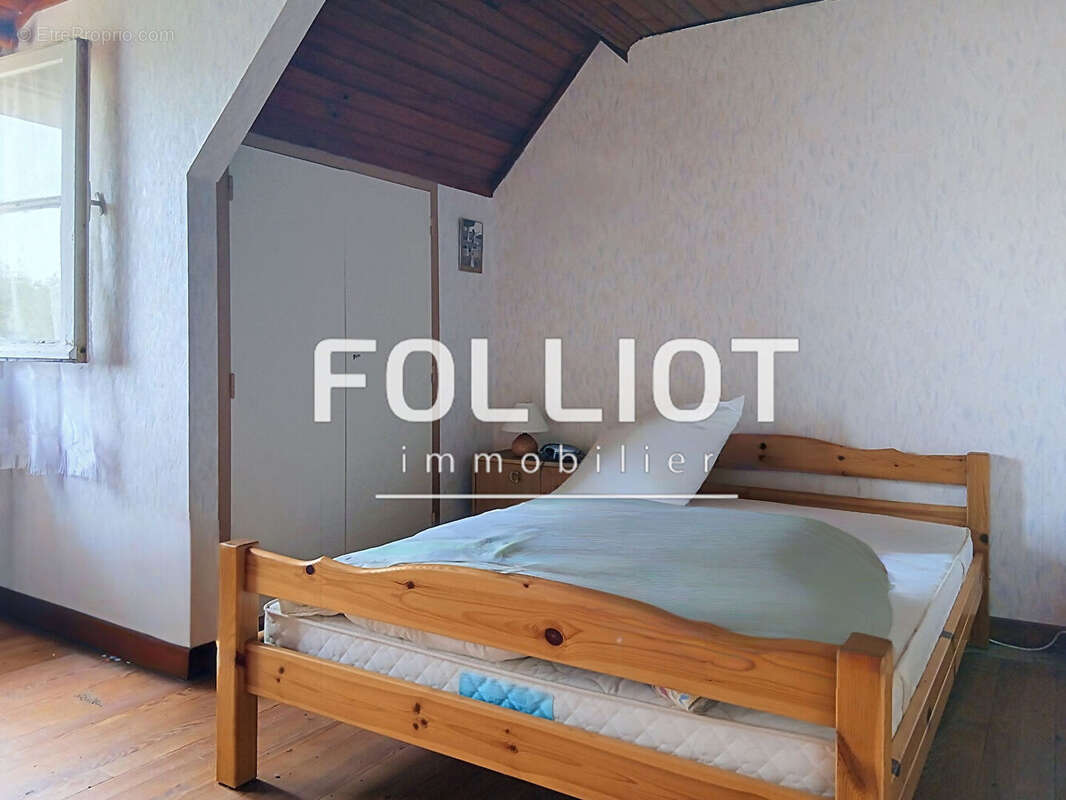 A vendre- Maison à rénover avec jardin de 1 400 m² - A moins de 10 minutes de La Haye-du-Puits - photo 8