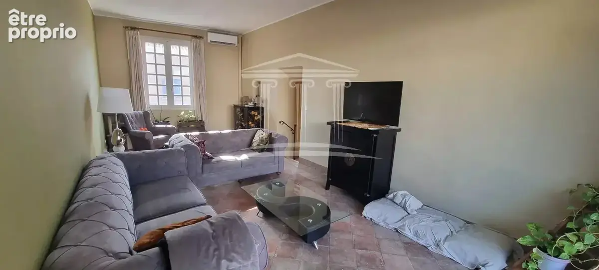 Maison 10 pièces 252 m² à vendre à Sorgues (84700) - photo 4