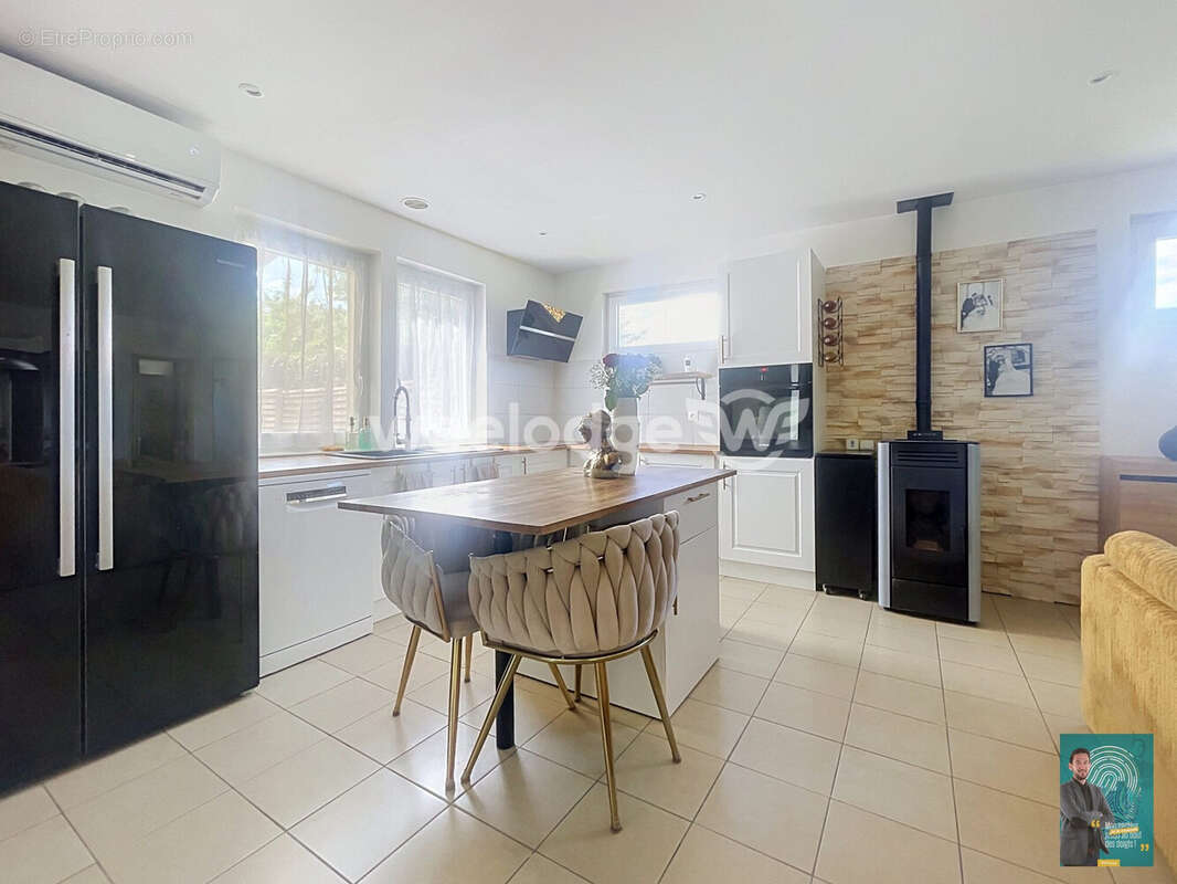 Maison 87 m² à Jouy-Le-Moutier  - photo 2