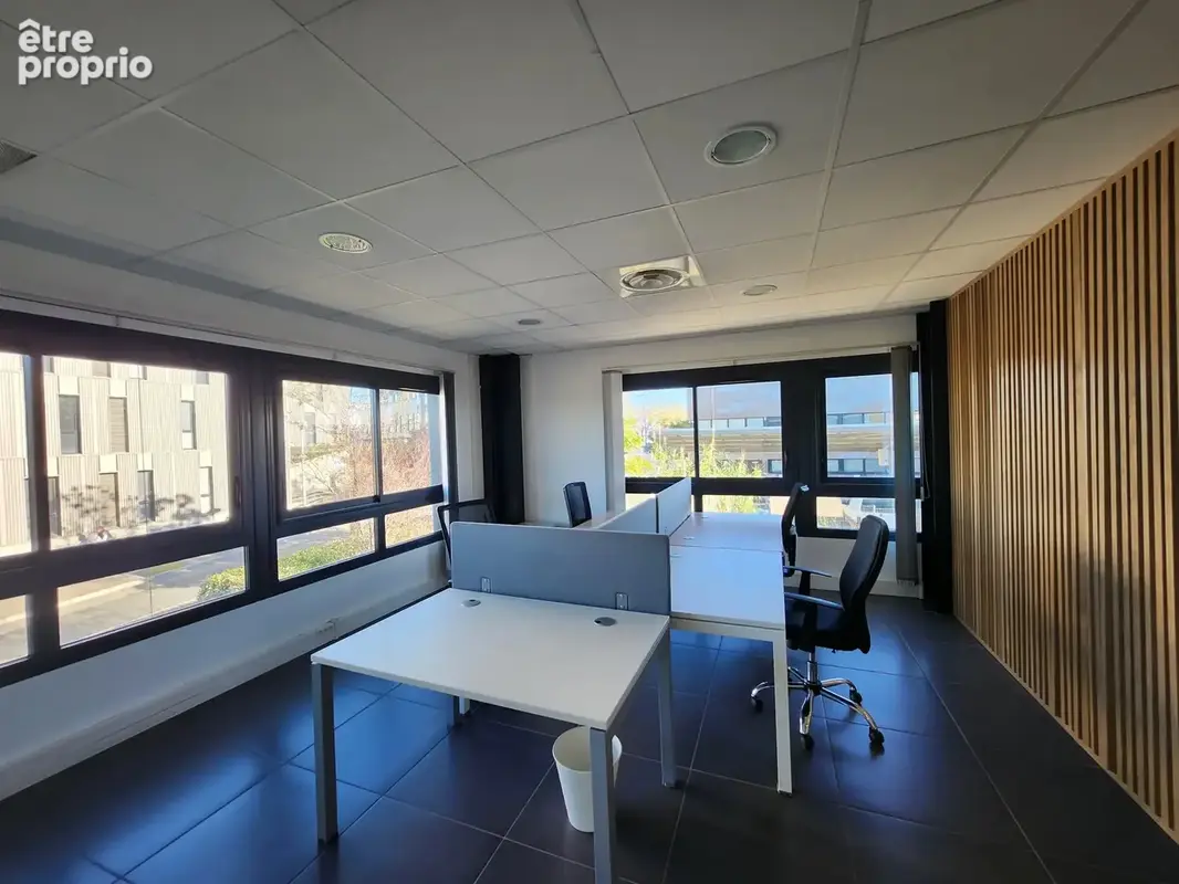 Commerce 302 m² à Montpellier  - photo 3