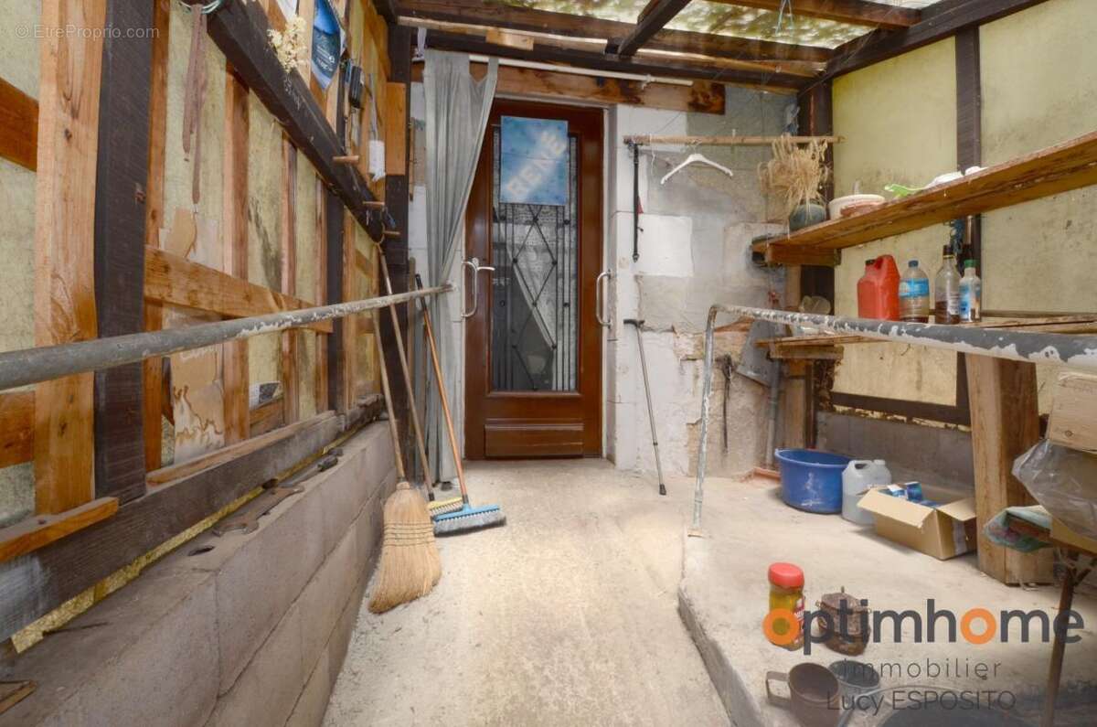  Ensemble immobilier avec énorme potentiel – Nieuil (Charente)  - photo 2