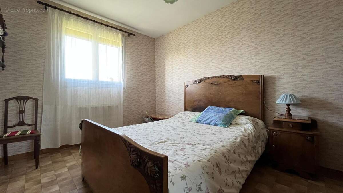 Maison à ETANG-SUR-ARROUX