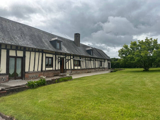 Maison à NEUFCHATEL-EN-BRAY