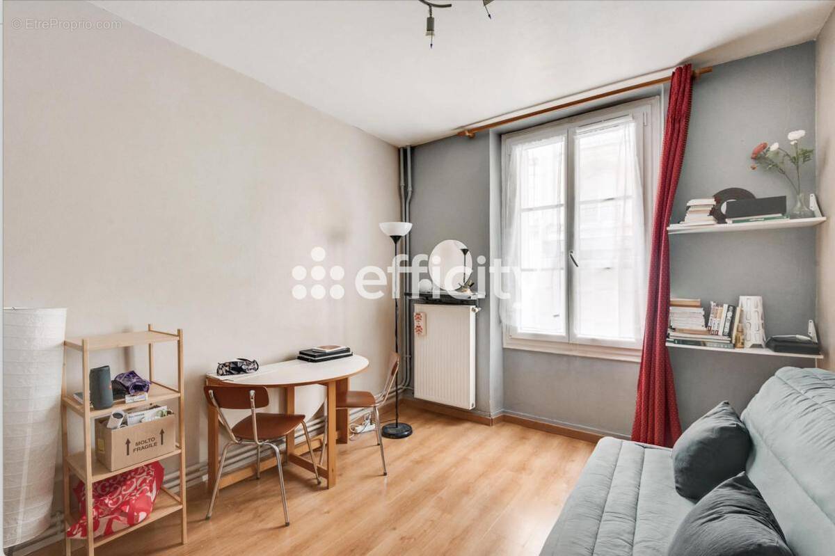 Photo Appartement à Paris-17e au prix de 199 000€