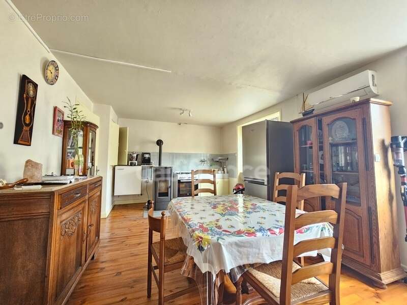 Maison à PANISSIERES