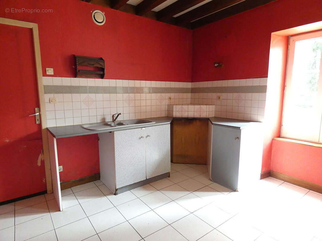 Maison 87 m² à Moulines  - photo 4