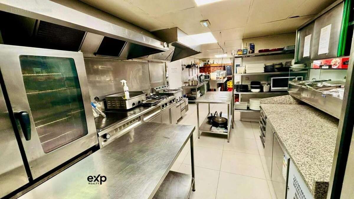 Commerce à CHALLES-LES-EAUX