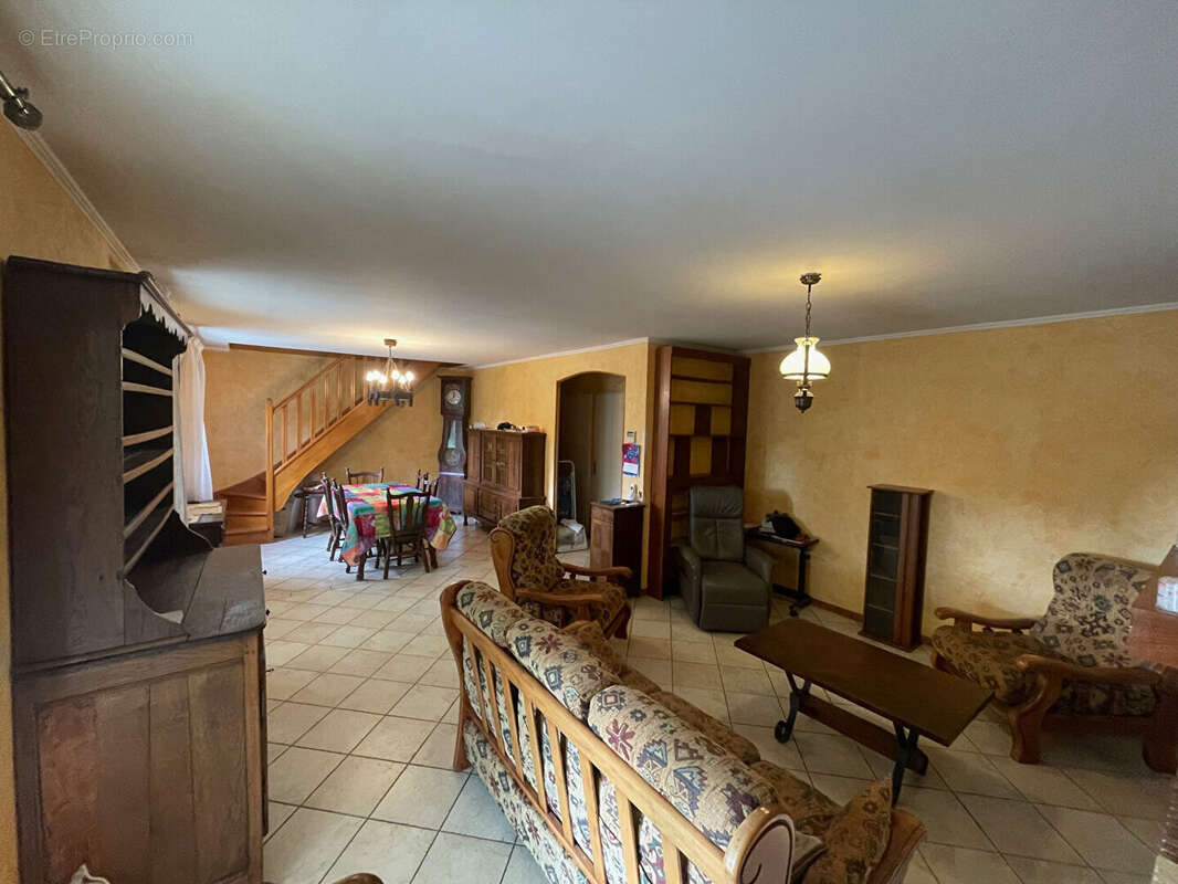 Maison à EPERNON
