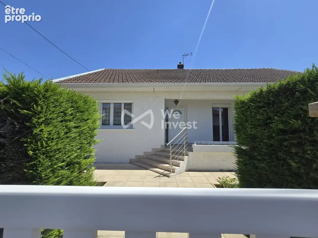 Maison 103 m² à Saint-Laurent-De-Mure  - photo 2