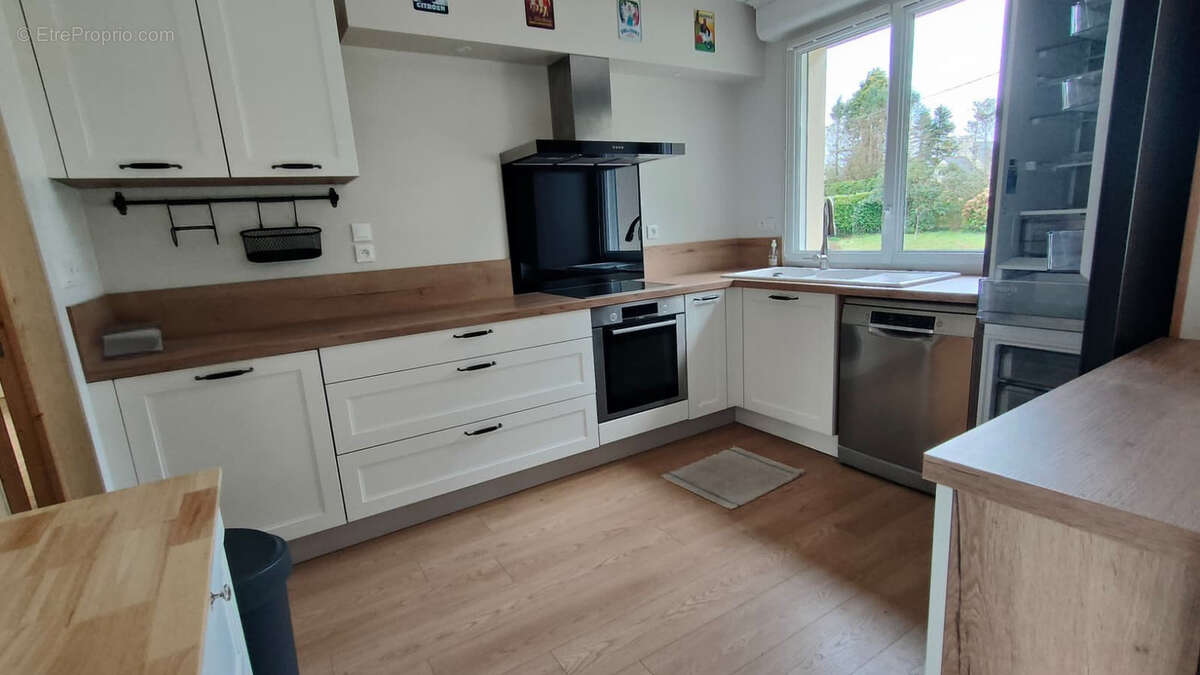 Maison à SAINT-THONAN