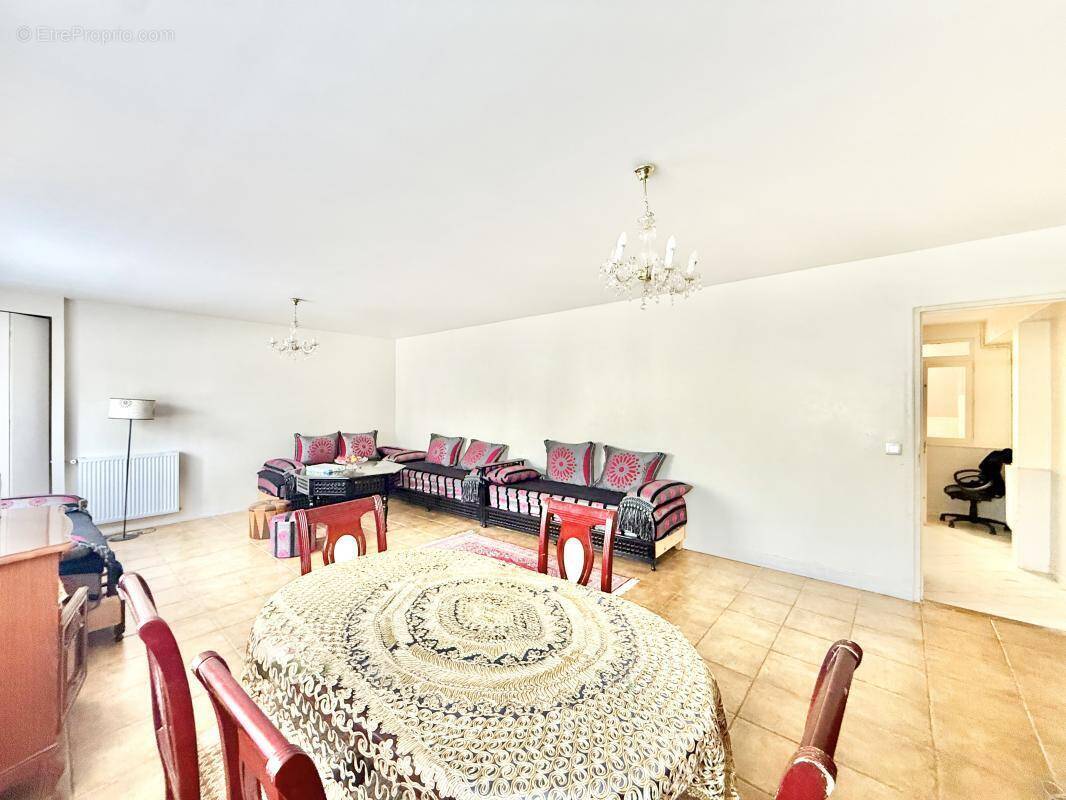 Maison à AULNAY-SOUS-BOIS