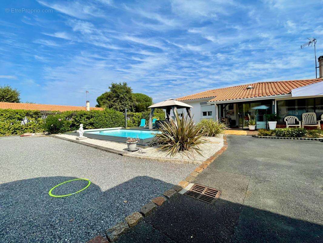 Maison à SAINT-JEAN-D&#039;ILLAC