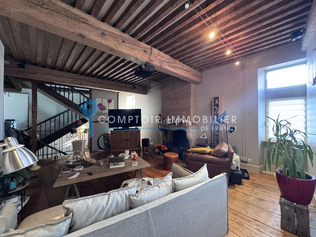 À vendre à Romans centre - Maison de ville T5 200m2 - photo 6