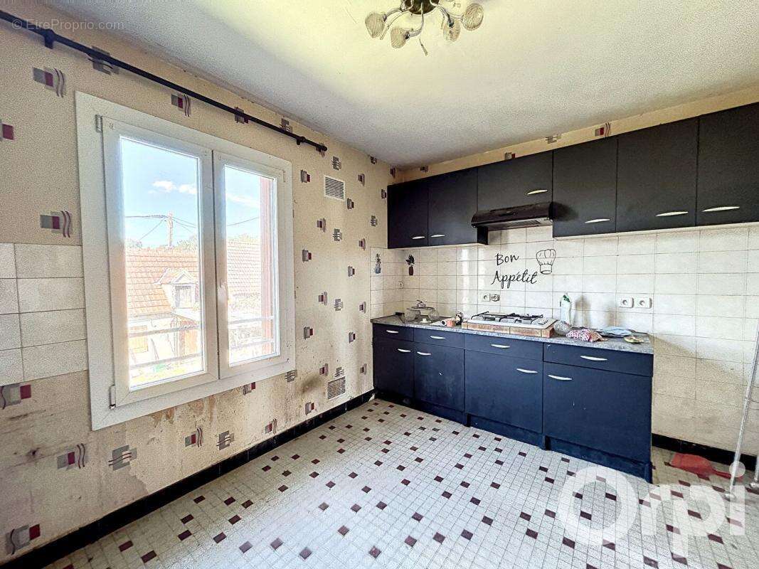 MEAULNE VITRAY Maison 5 chambres avec jardin - photo 3