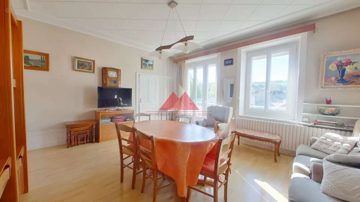 Maison à LONGCHAUMOIS