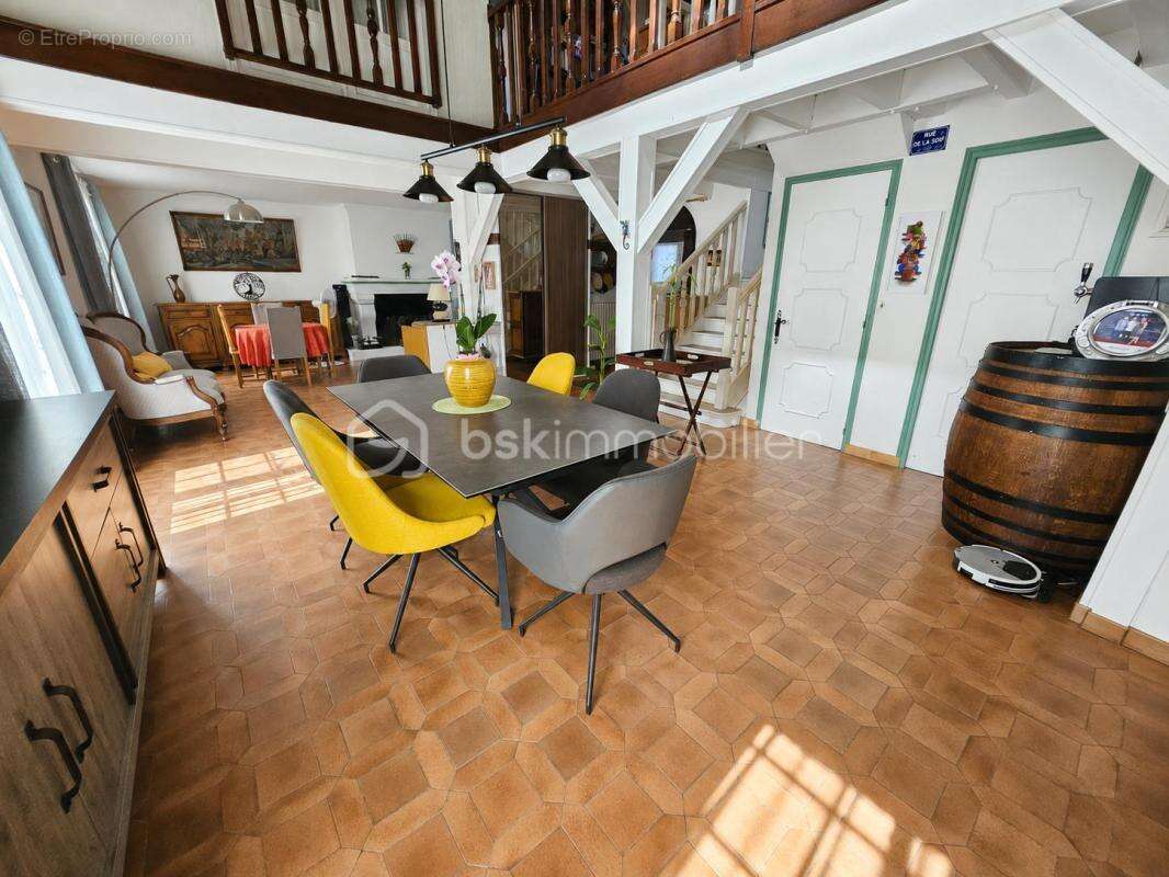 Maison familiale individuelle de 145m² - Garage + Sous-sol partiel - photo 4