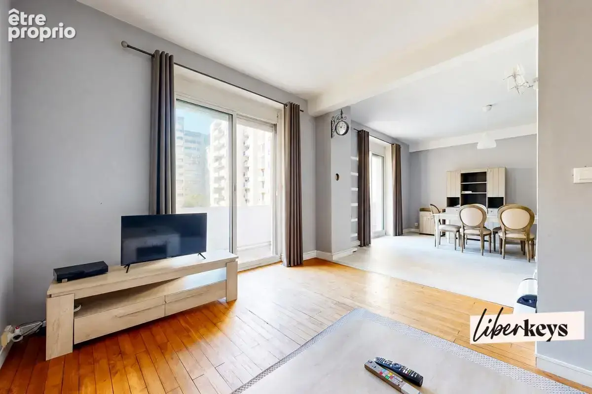 Nantes centre – 85 m², séjour de 32 m², extérieur et garage - photo 8