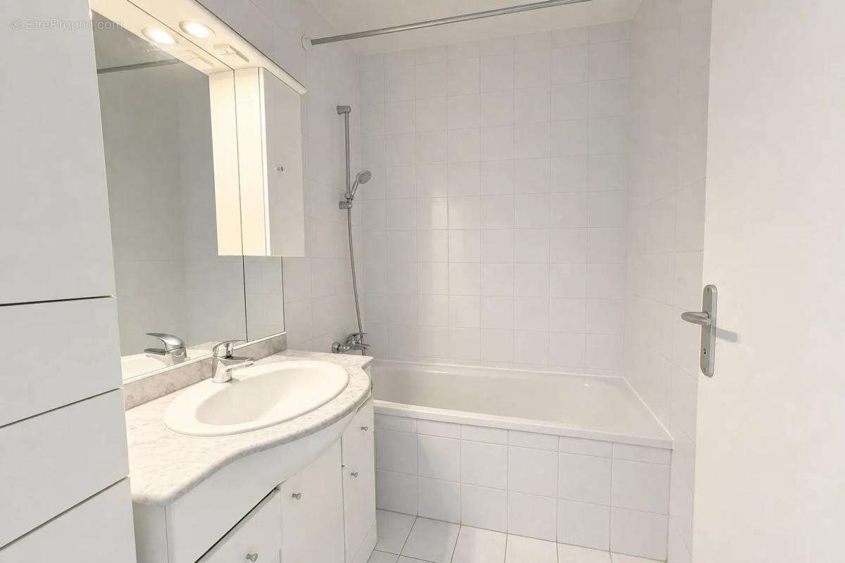 Appartement à RILLIEUX-LA-PAPE
