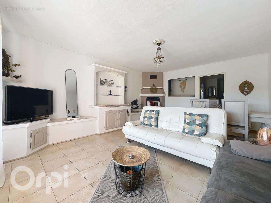 Maison à VILLENEUVE-LOUBET