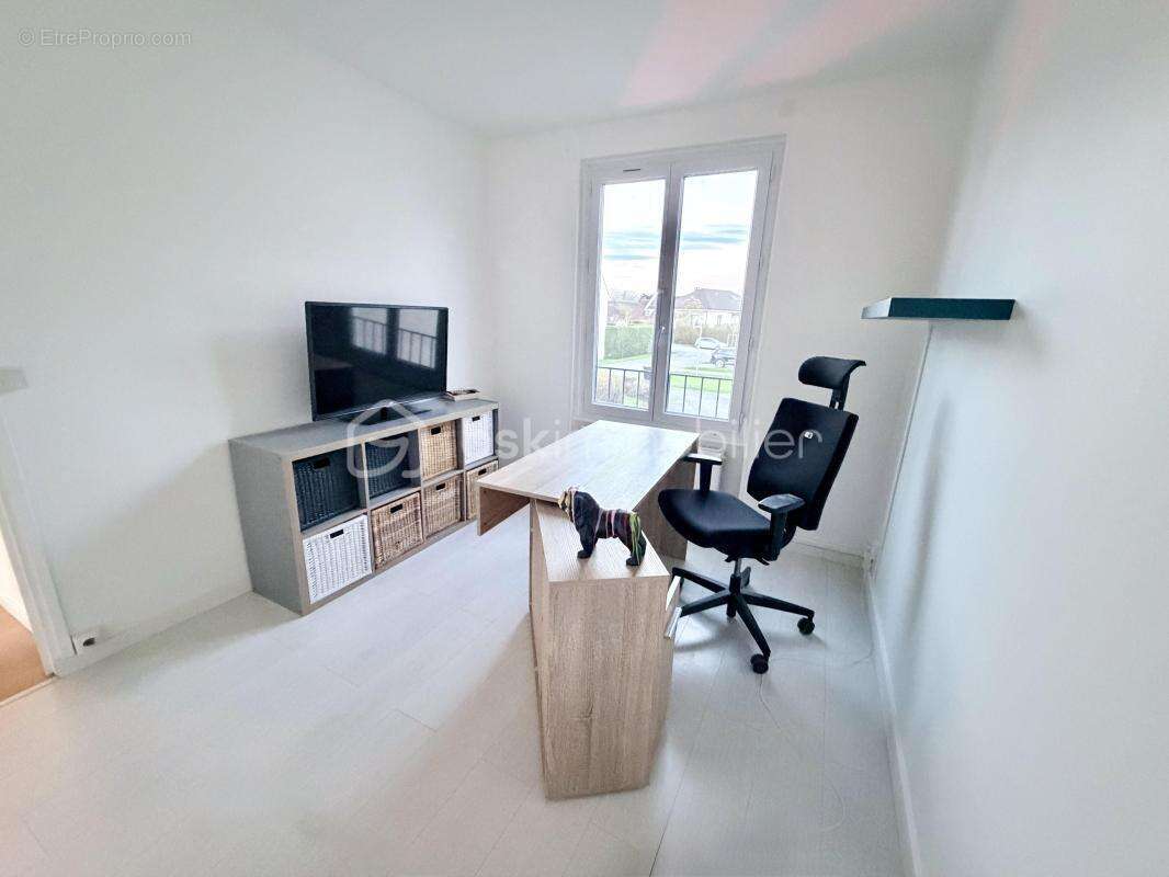 Maison à SERRIS