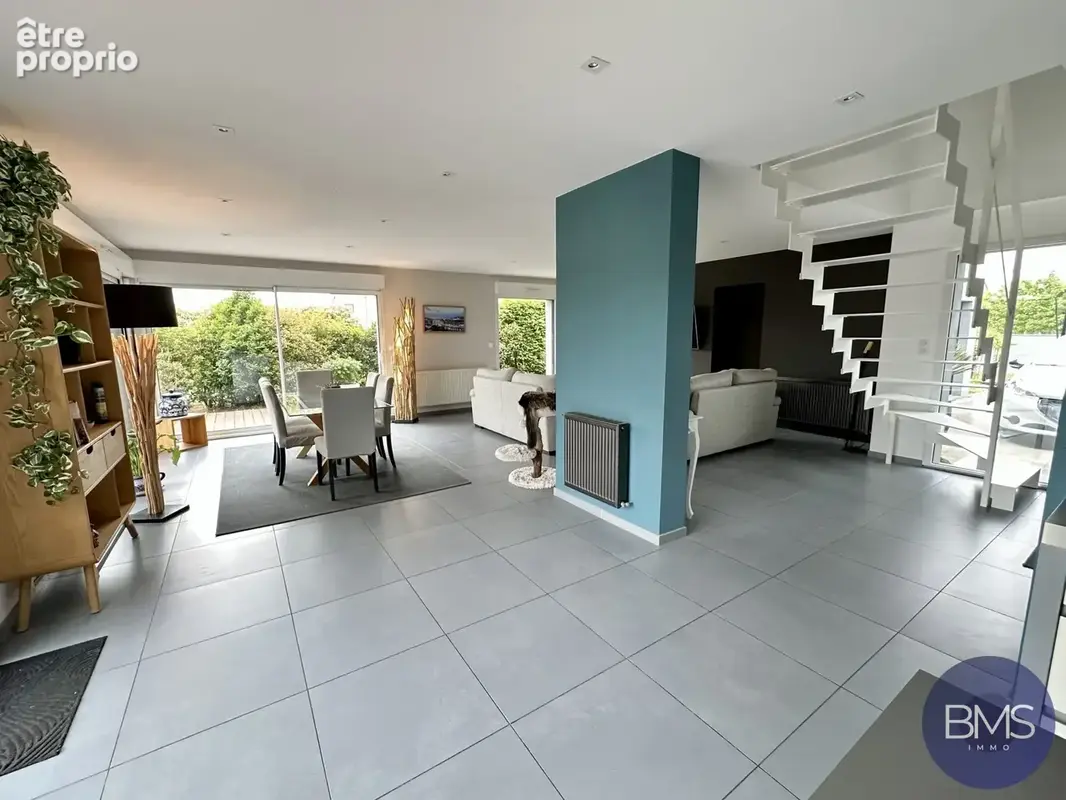 Maison 6 pièces 245 m² à vendre à Merignies (59710) - photo 3