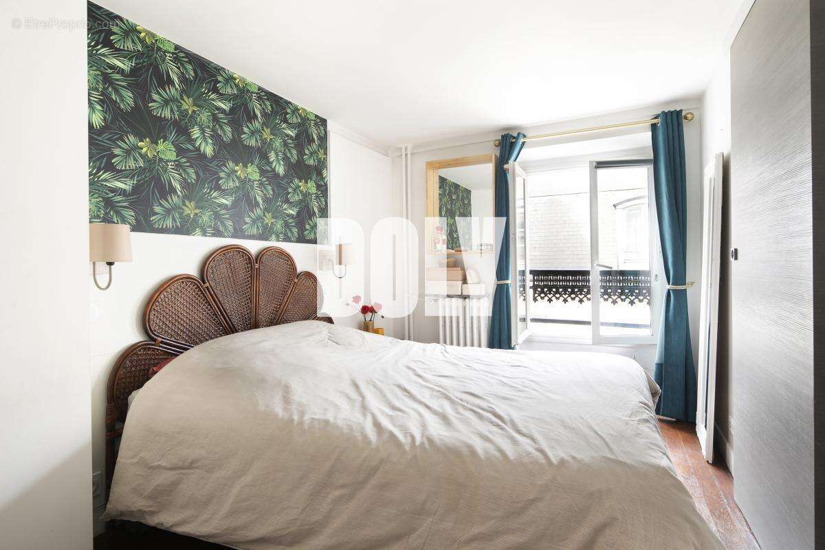 Appartement à PARIS-2E