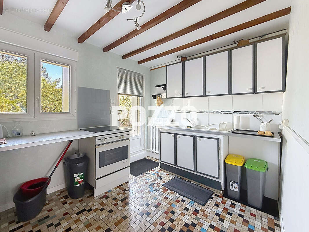 Maison à DONVILLE-LES-BAINS