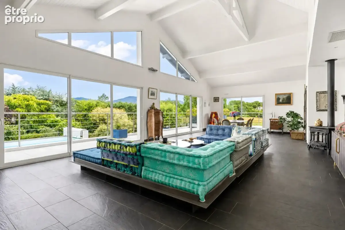 Propriété familiale de 295 m2 avec piscine, vue Rhune et parc paysager de 3 000 m2 - photo 17