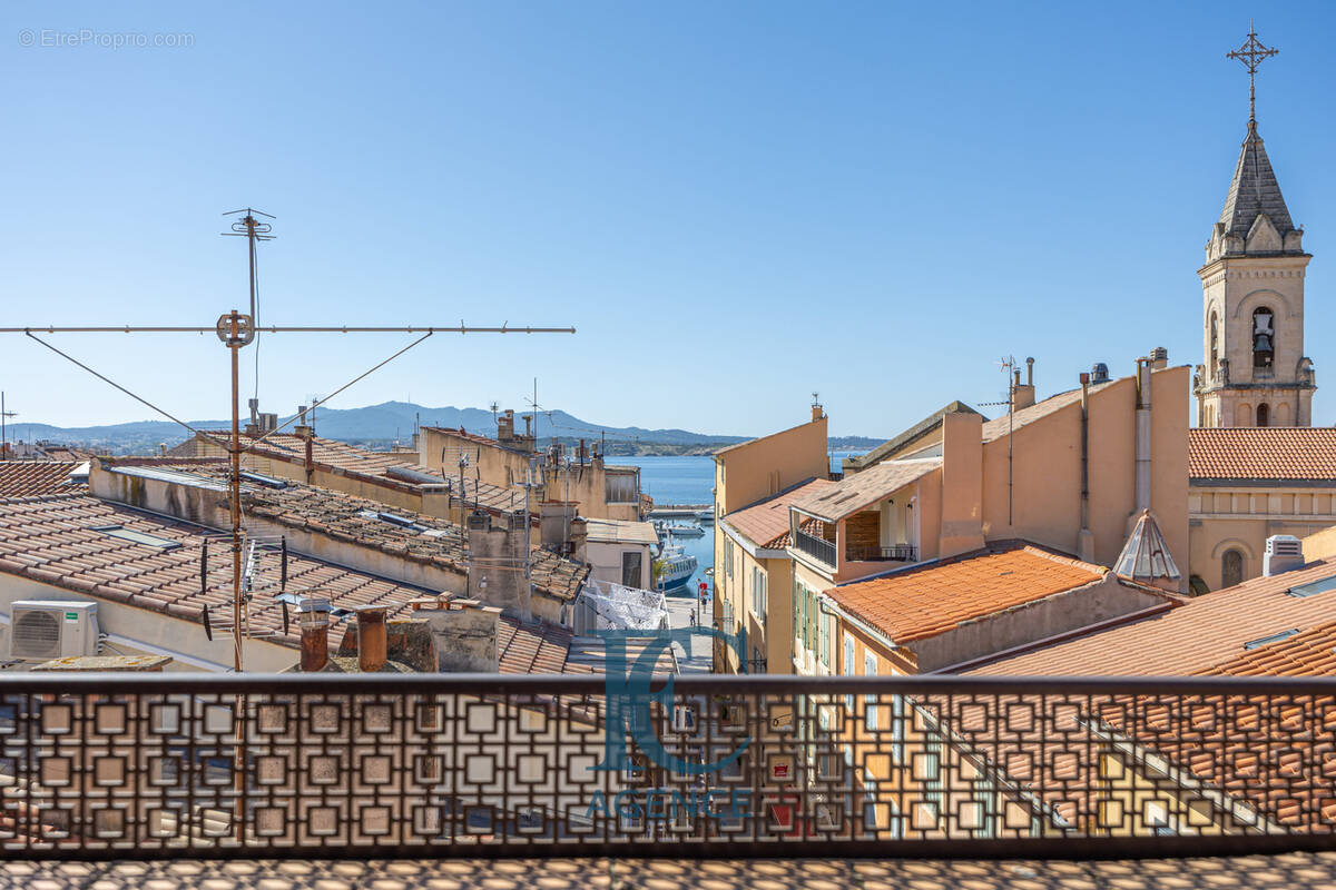 Appartement à SANARY-SUR-MER